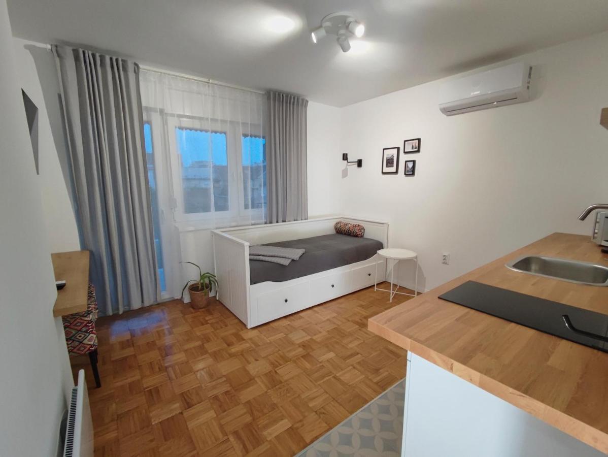 Sunset Station Apartments Zagabria Esterno foto