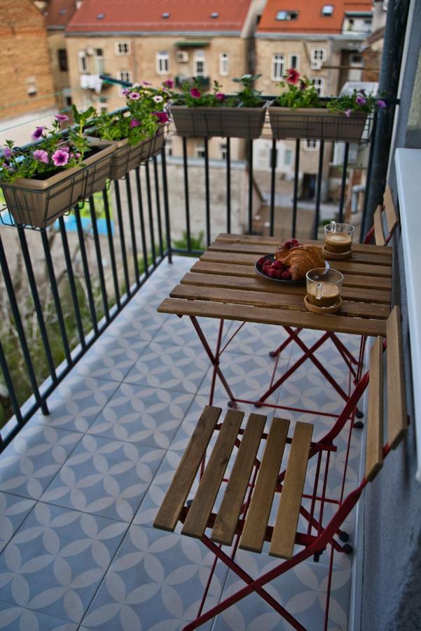 Sunset Station Apartments Zagabria Esterno foto